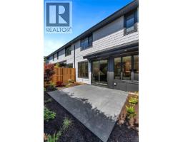 2 3333 Henderson Rd, Oak Bay, BC V8P5A5 Photo 40