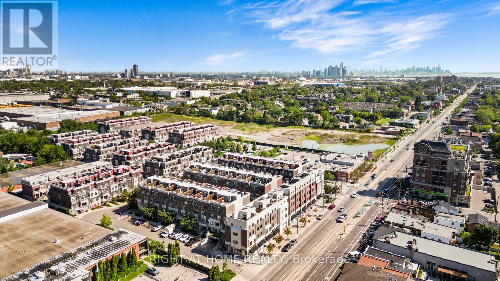 #17 85 EASTWOOD PARK GARDENS - 43