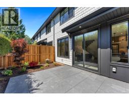2 3333 Henderson Rd, Oak Bay, BC V8P5A5 Photo 38