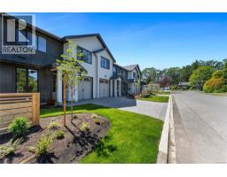 2 3333 Henderson Rd, Oak Bay, BC V8P5A5 Photo 42