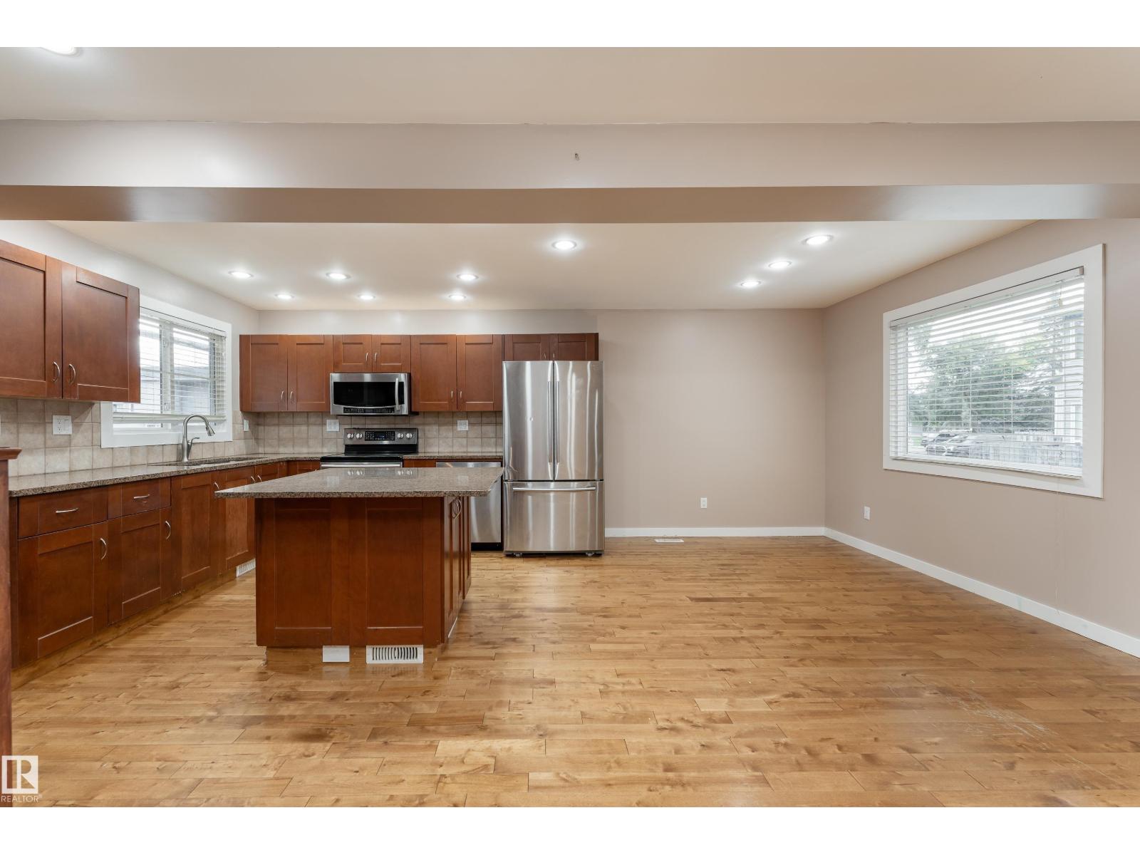 #28 1415 62 ST NW - 8