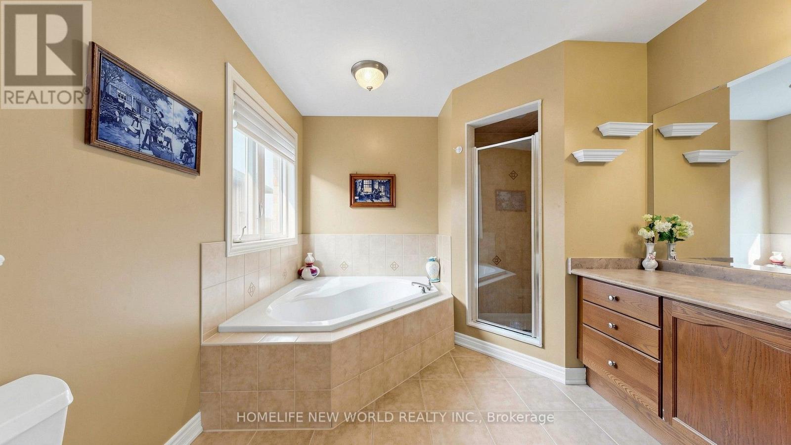 663 PETER RUPERT AVENUE - 16