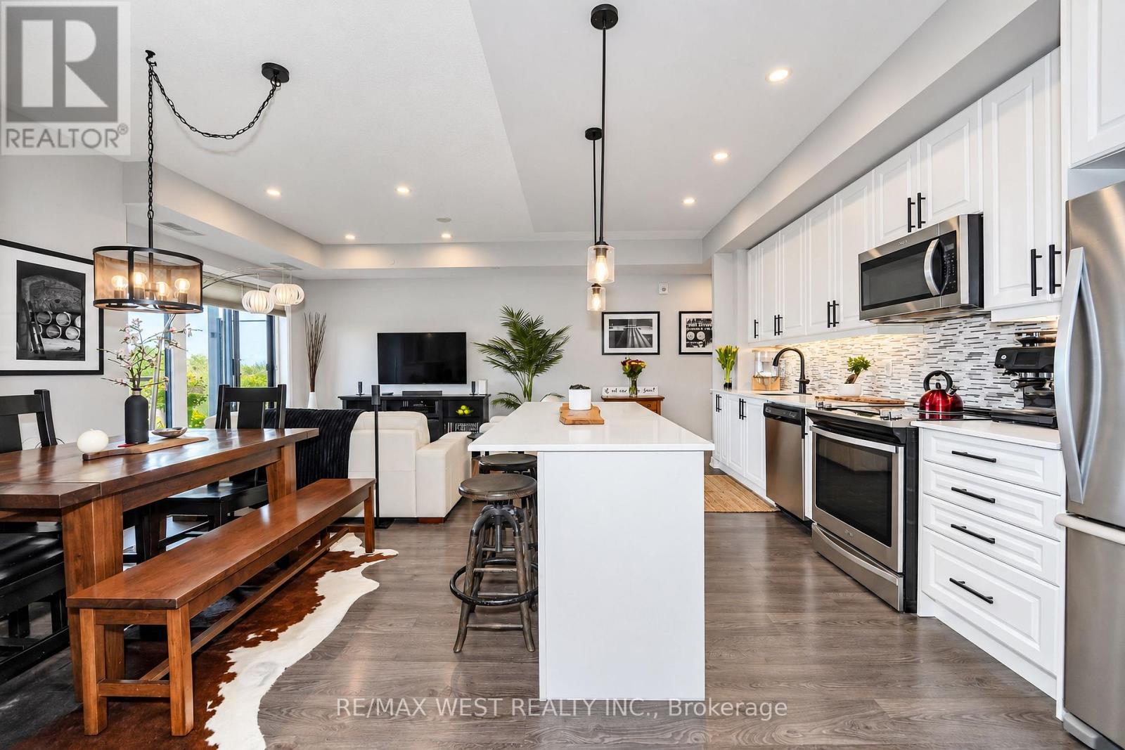 #344 555 WILLIAM GRAHAM DRIVE - 4