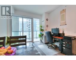 811 - 85 Oneida Crescent, Richmond Hill, ON L4B0H3 Photo 11