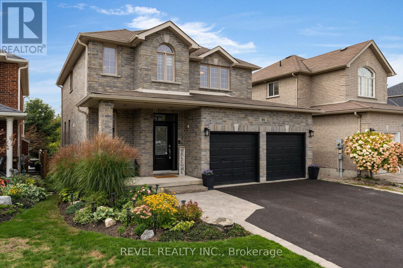 44 GRAIHAWK DRIVE - 3