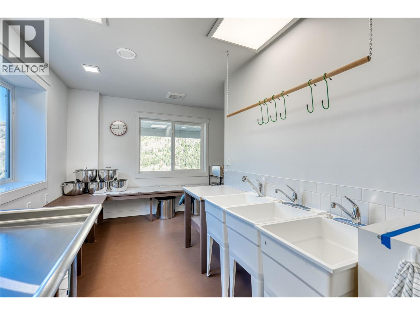 189 Resolute Road - 37
