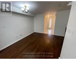 Family room - 6 - 10 Cherrytree Drive, Brampton, ON L6Y5E9 Photo 8