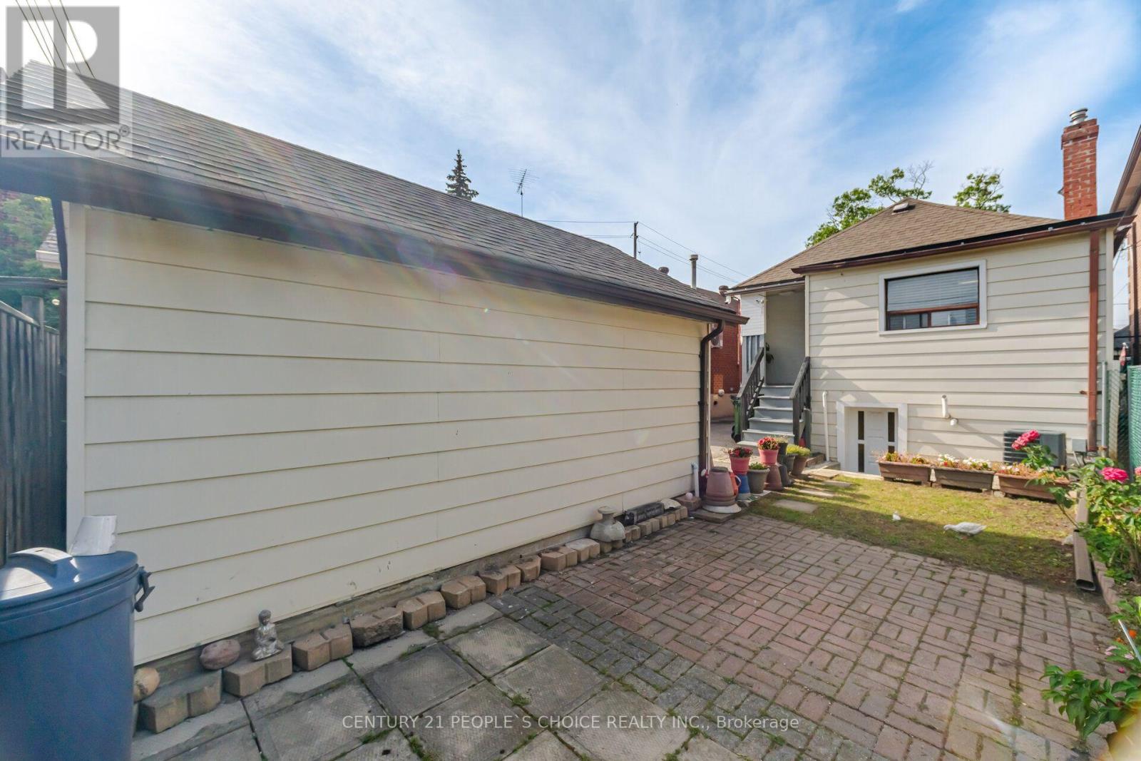 161 NORTHLAND AVENUE - 45