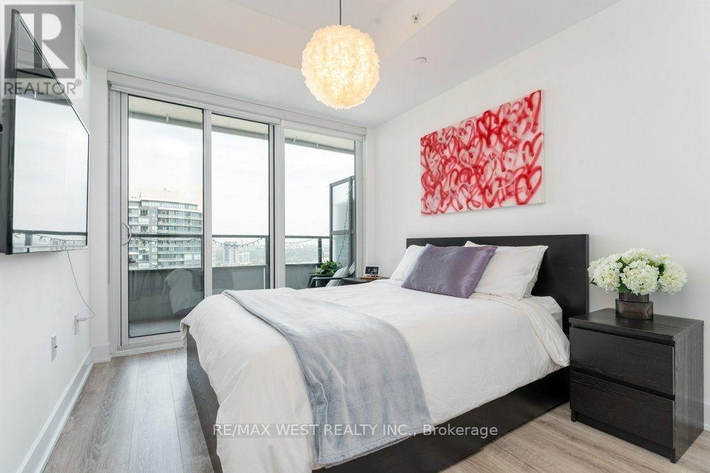 #3206 20 SHORE BREEZE DRIVE - 11