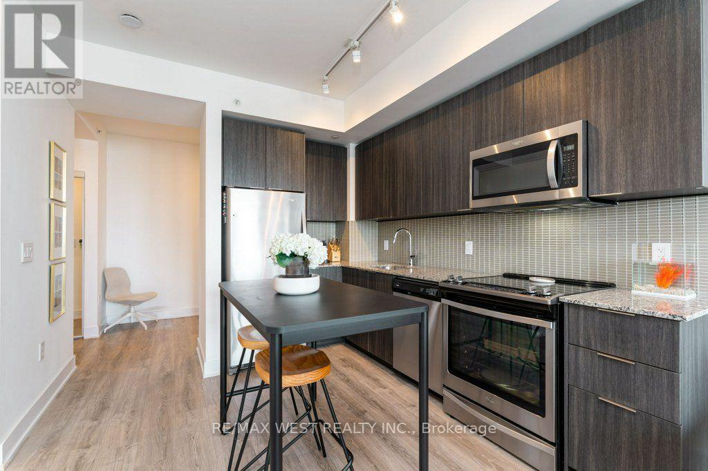 #3206 20 SHORE BREEZE DRIVE - 7