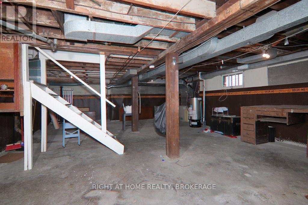 31 STUART AVENUE - 41