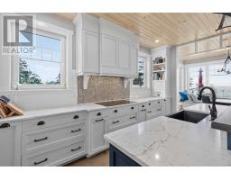 Kitchen - 170 Edgewater Drive, White Point, NS B0T1G0 Photo 15
