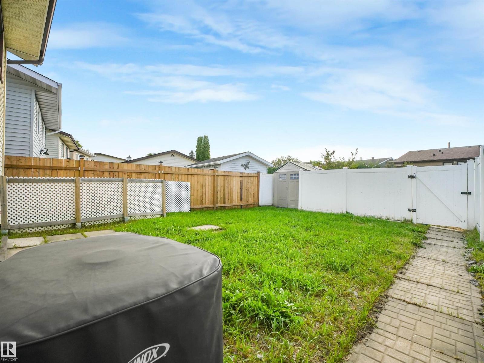15714 78 ST NW - 24