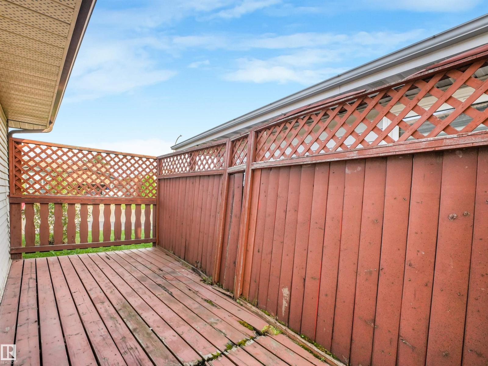 15714 78 ST NW - 19