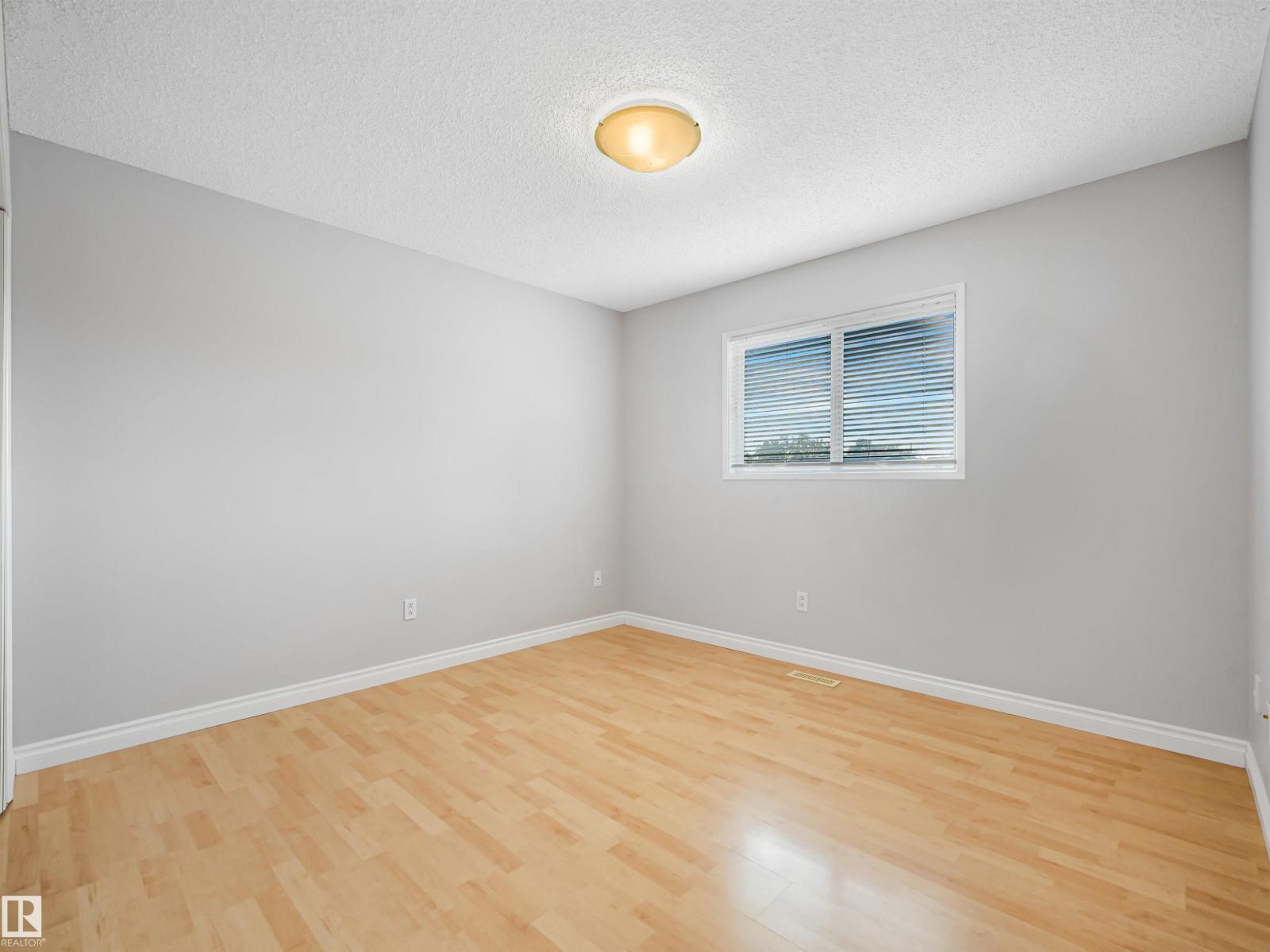 15714 78 ST NW - 45