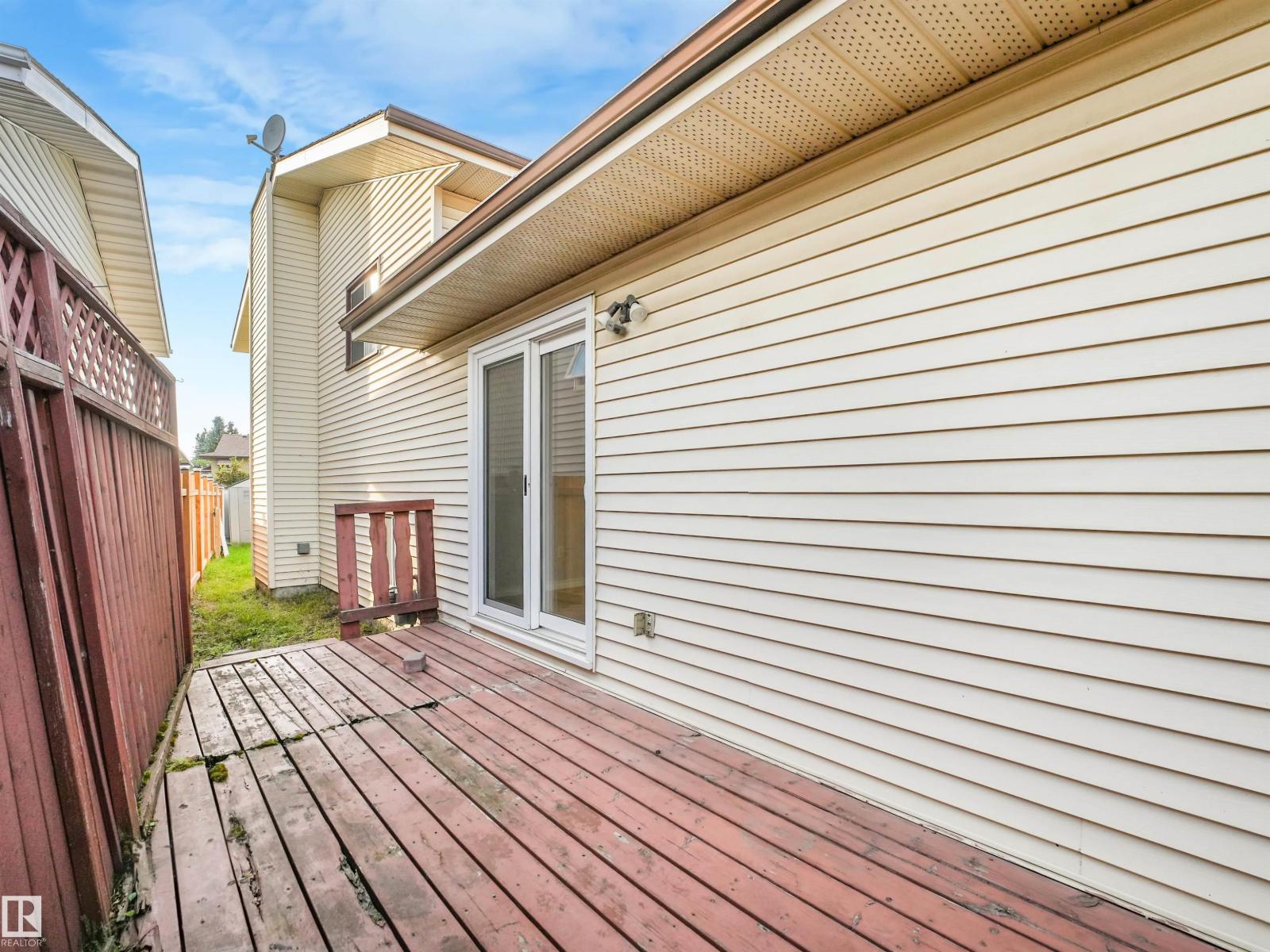 15714 78 ST NW - 20