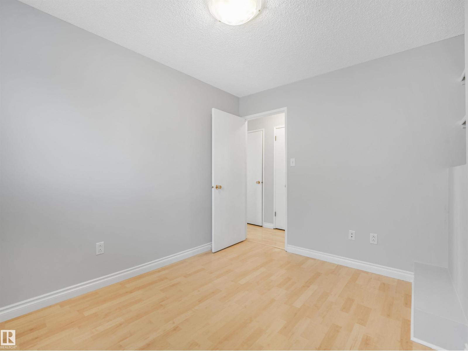 15714 78 ST NW - 44