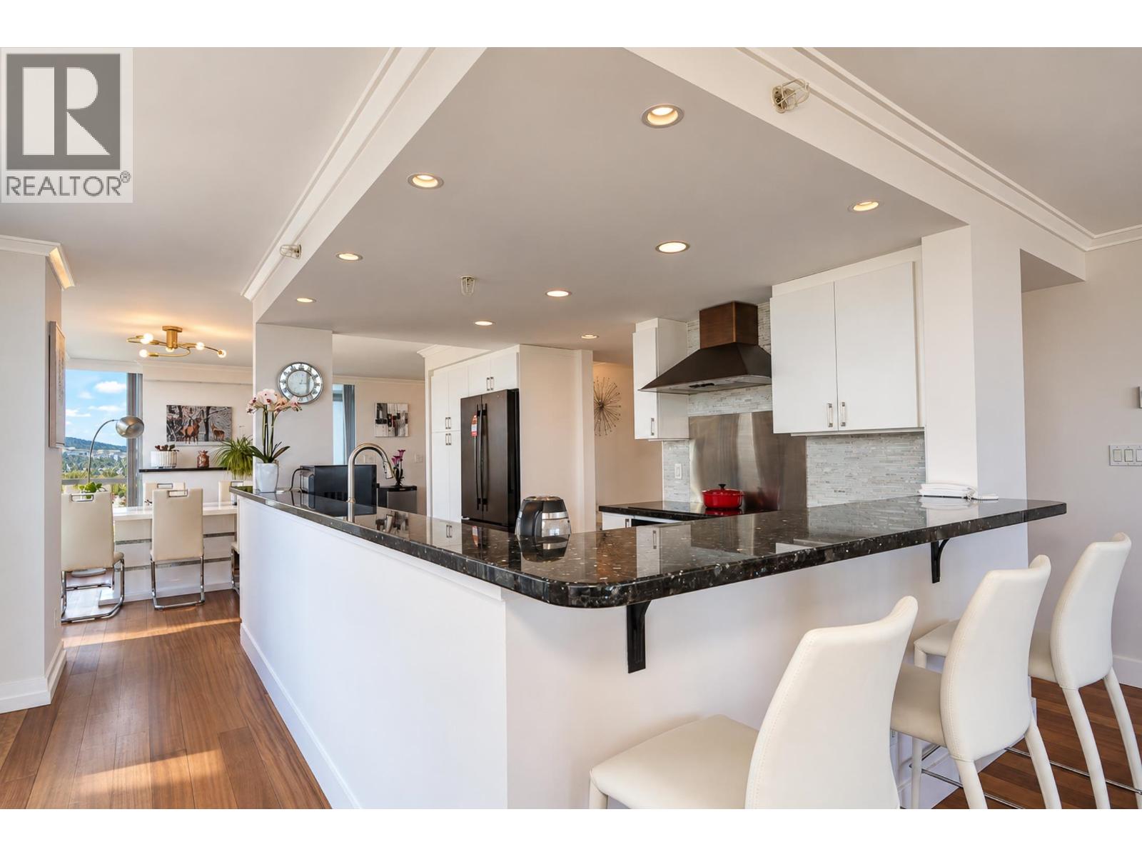 2701 4400 BUCHANAN STREET, Burnaby — photo 7