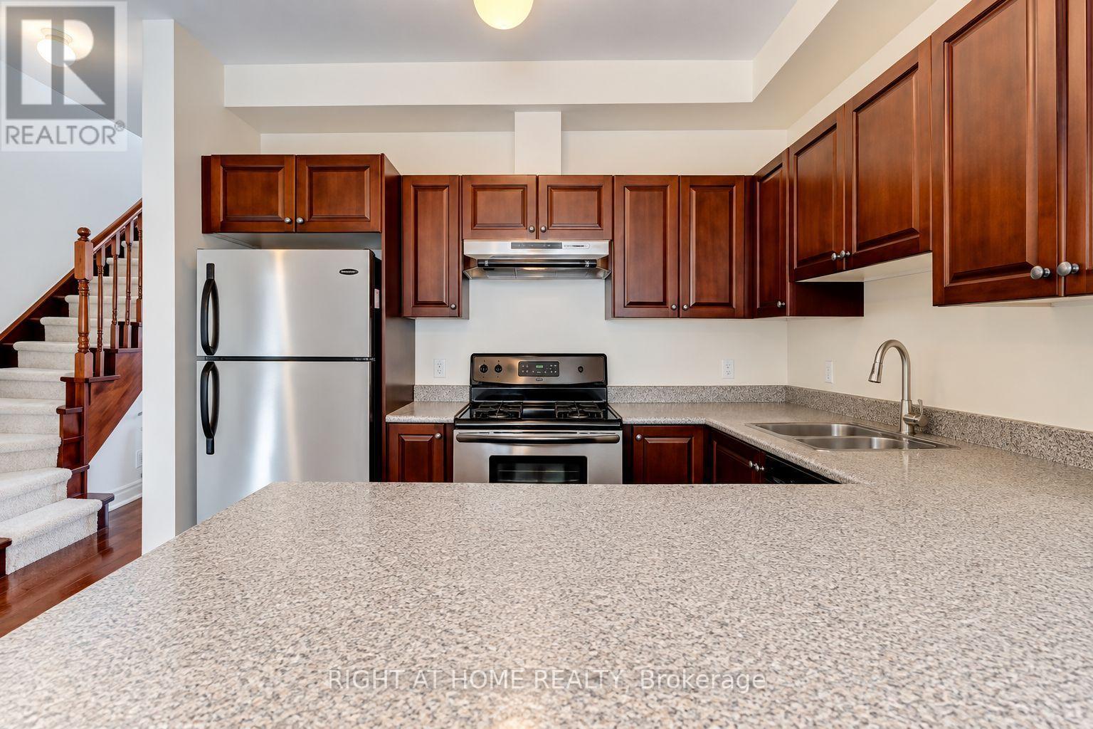 #2 1130 CAWTHRA ROAD - 6
