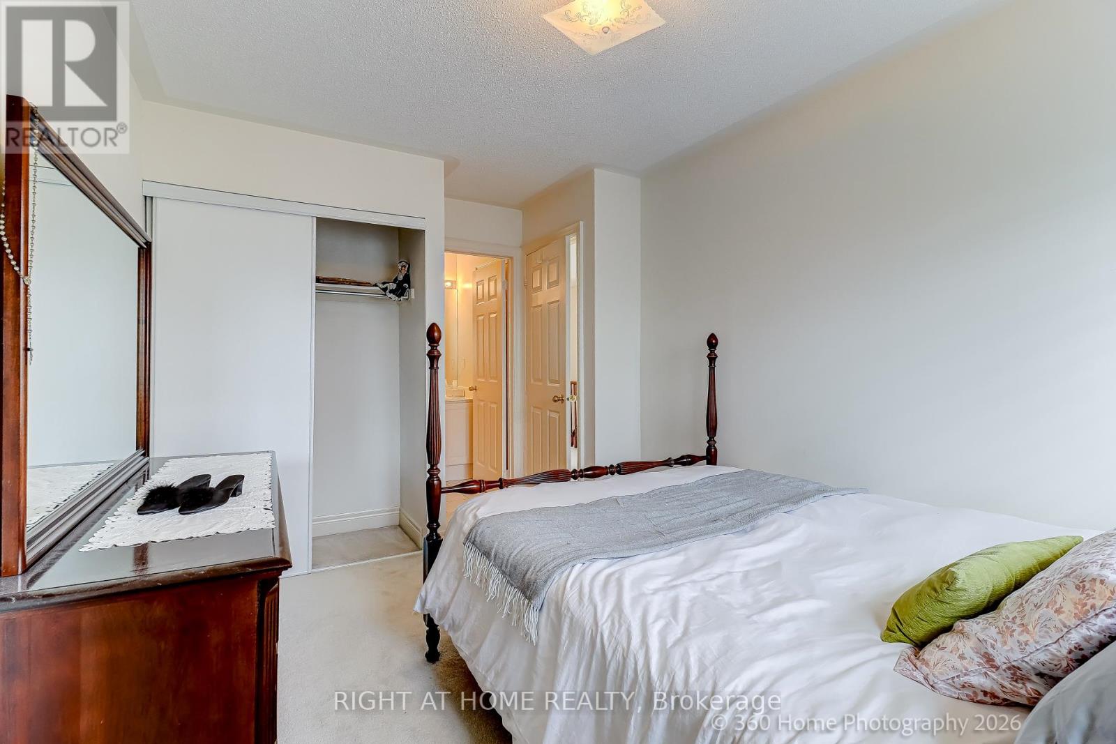 #2 1130 CAWTHRA ROAD - 11
