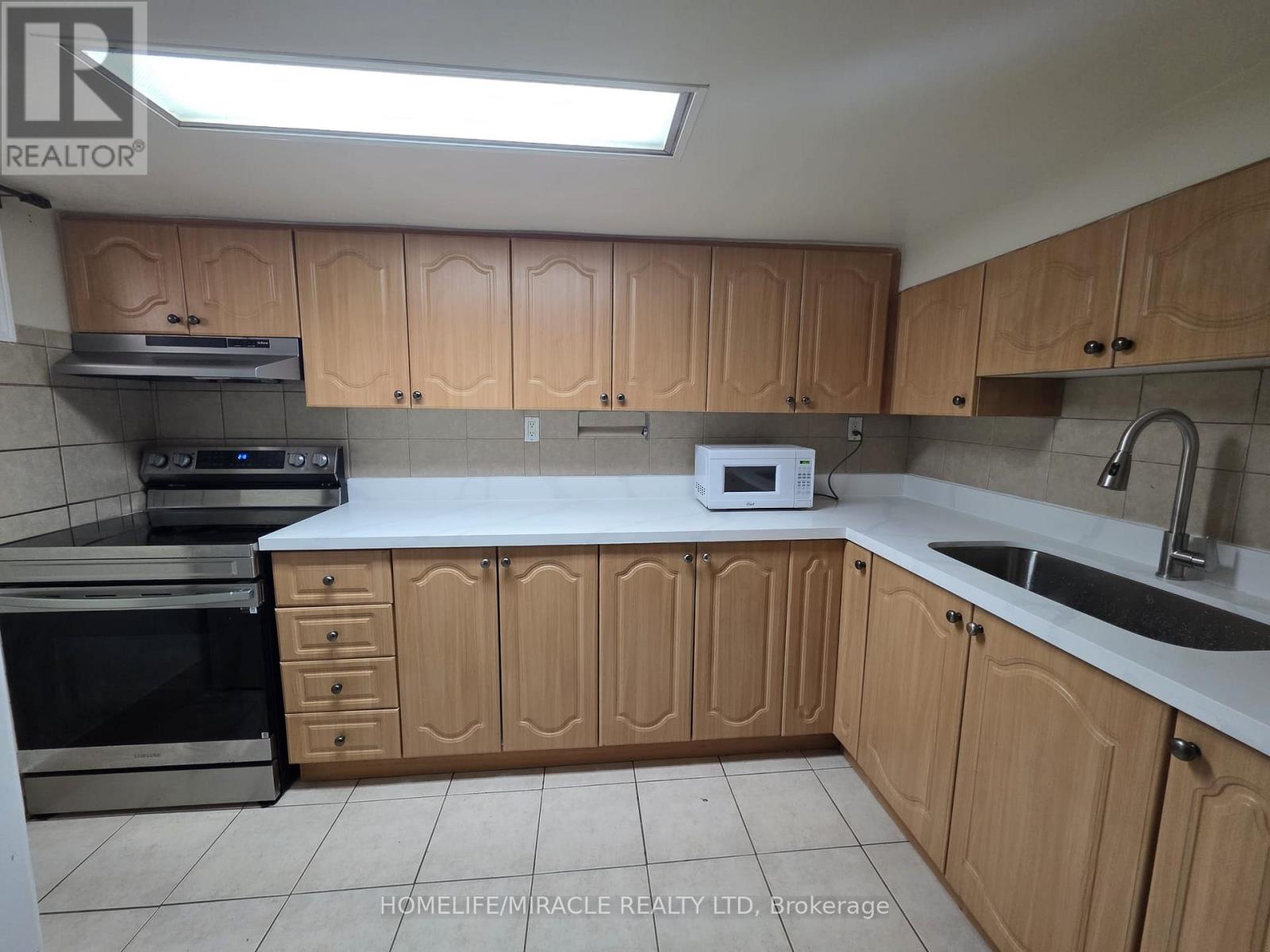 Photo of 45 Huntington Avenue