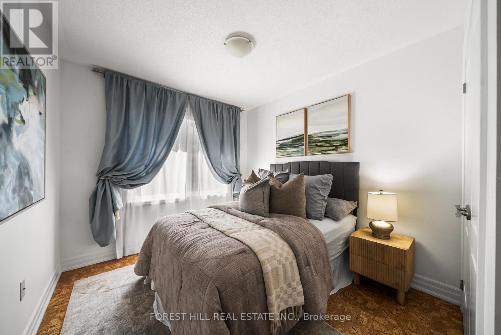25 BEVERLEY GLEN BOULEVARD - 21