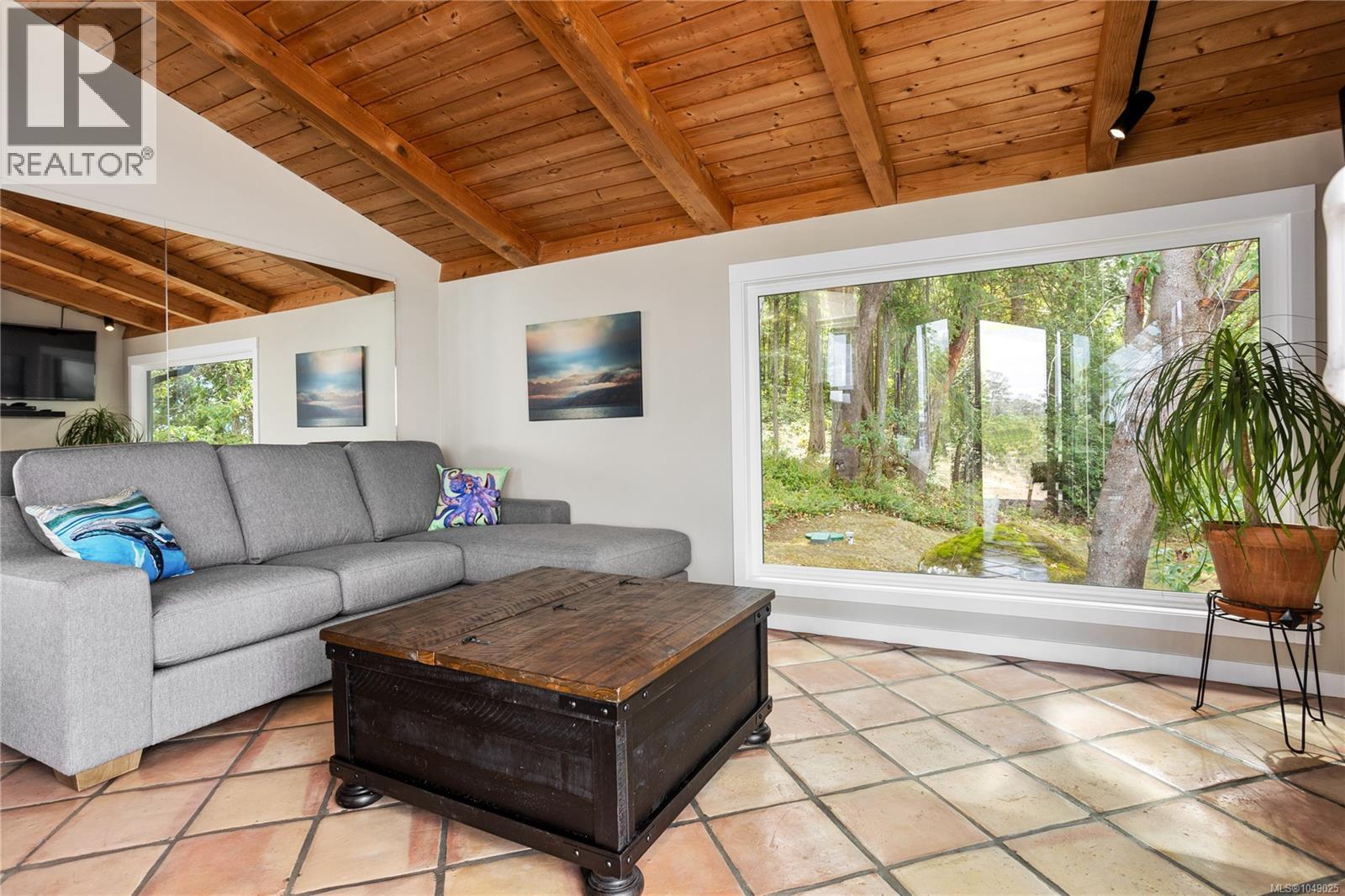 256 Forbes Dr - 9