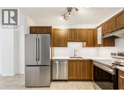 711, 111 14 Avenue SE - photo 6