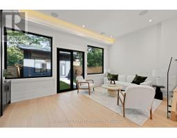 Kitchen - 199 Arlington Avenue, Toronto, ON M6C2Z4 Photo 11