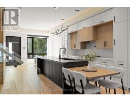 Bathroom - 199 Arlington Avenue, Toronto, ON M6C2Z4 Photo 14