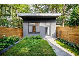 Bathroom - 199 Arlington Avenue, Toronto, ON M6C2Z4 Photo 18