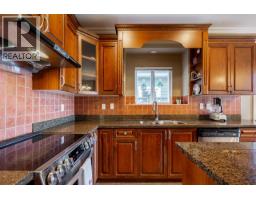 903 Cliff Avenue, Burnaby, BC V5A2J4 Photo 14