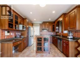903 Cliff Avenue, Burnaby, BC V5A2J4 Photo 16