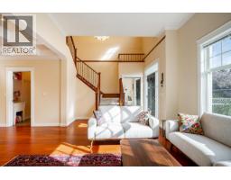 903 Cliff Avenue, Burnaby, BC V5A2J4 Photo 8