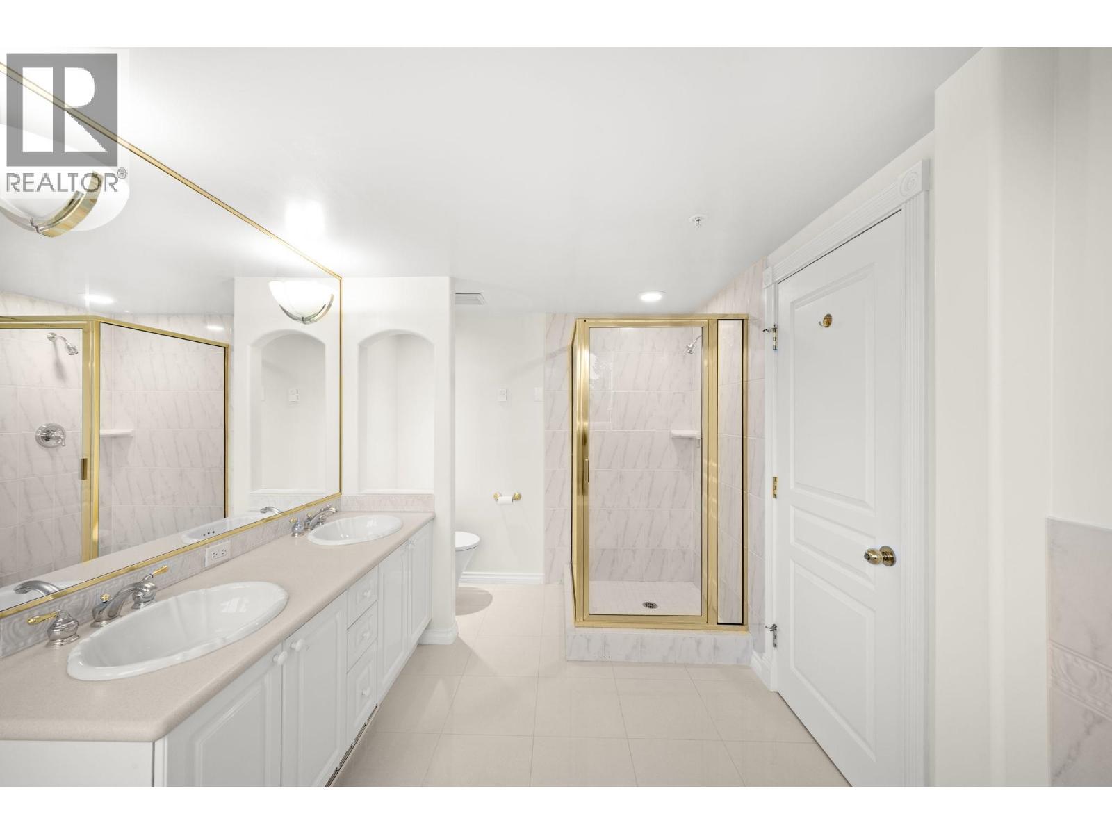 1700 5615 HAMPTON PLACE, Vancouver