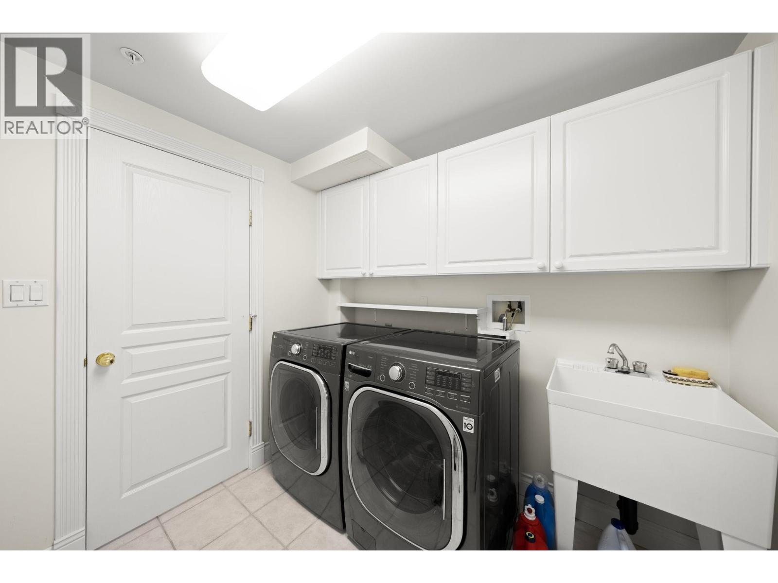 1700 5615 HAMPTON PLACE, Vancouver