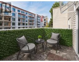 304 827 W 16th Street, North Vancouver, BC V7P1R2 Photo 10