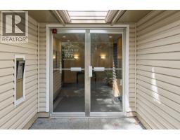 304 827 W 16th Street, North Vancouver, BC V7P1R2 Photo 13