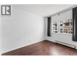 304 827 W 16th Street, North Vancouver, BC V7P1R2 Photo 8