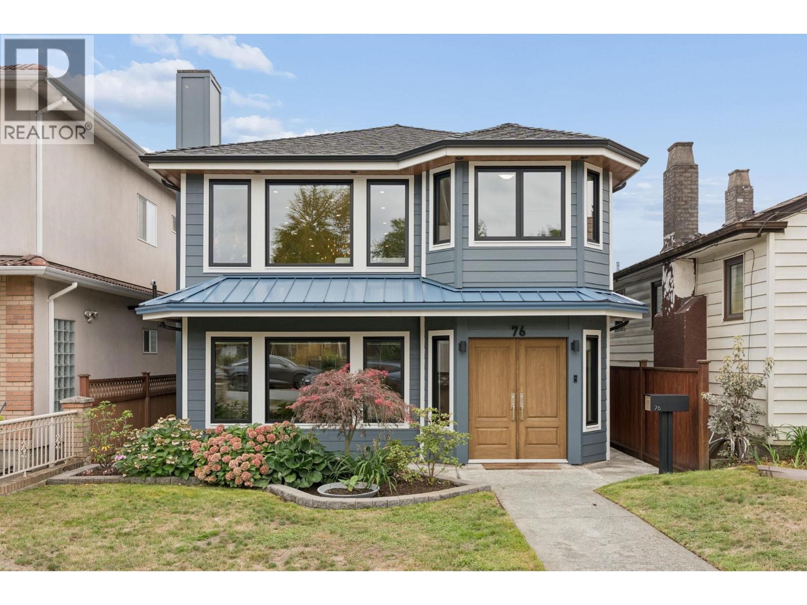 76 E 46TH AVENUE, Vancouver — photo 1