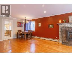 111 N Fell Avenue, Burnaby, BC V5B1L3 Photo 6