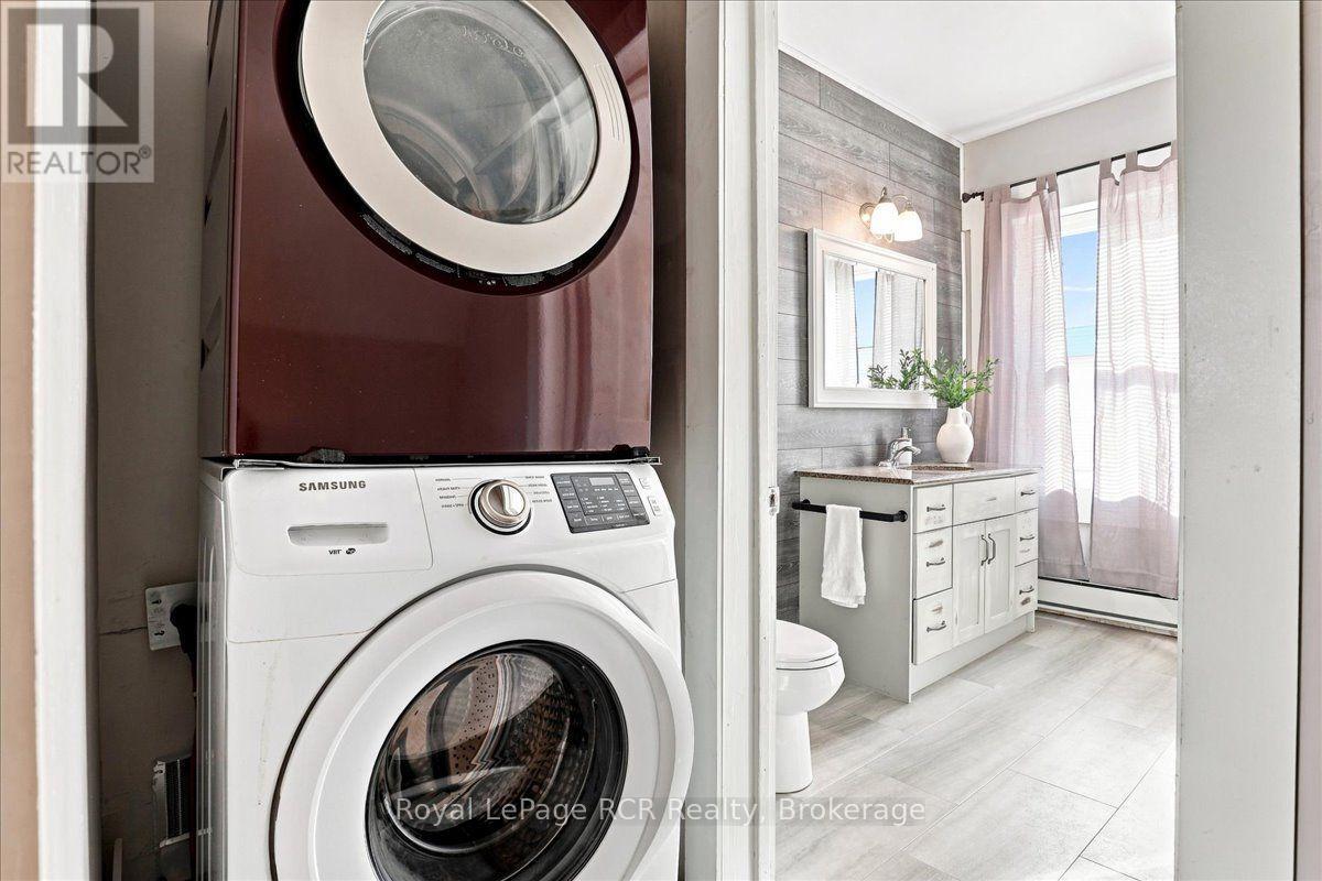 416 WATER STREET - Image 32