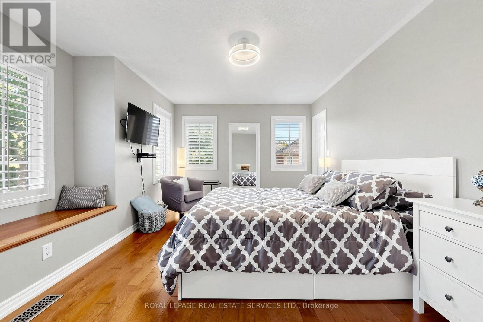 2413 BAINTREE CRESCENT - Image 25