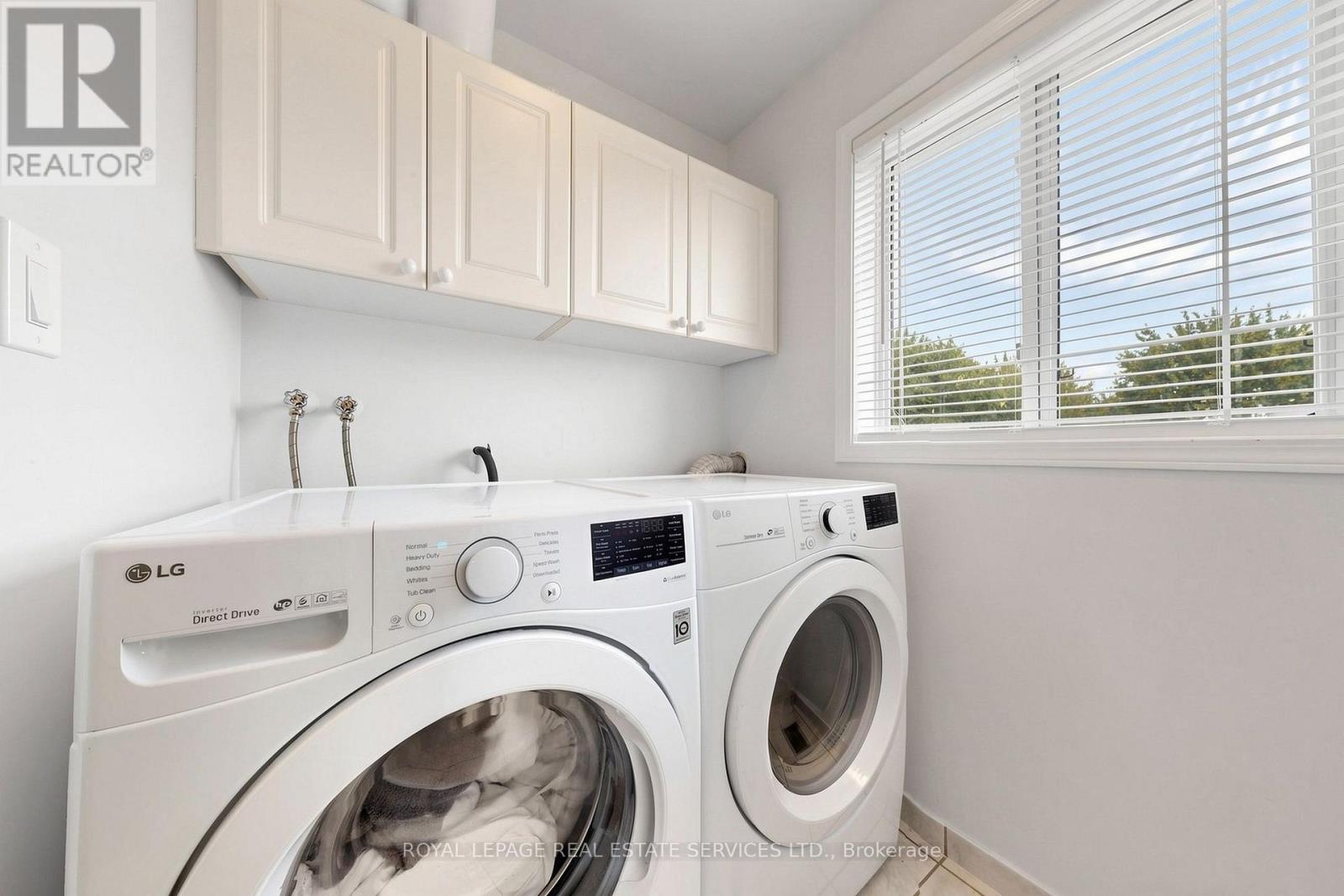 2413 BAINTREE CRESCENT - Image 35