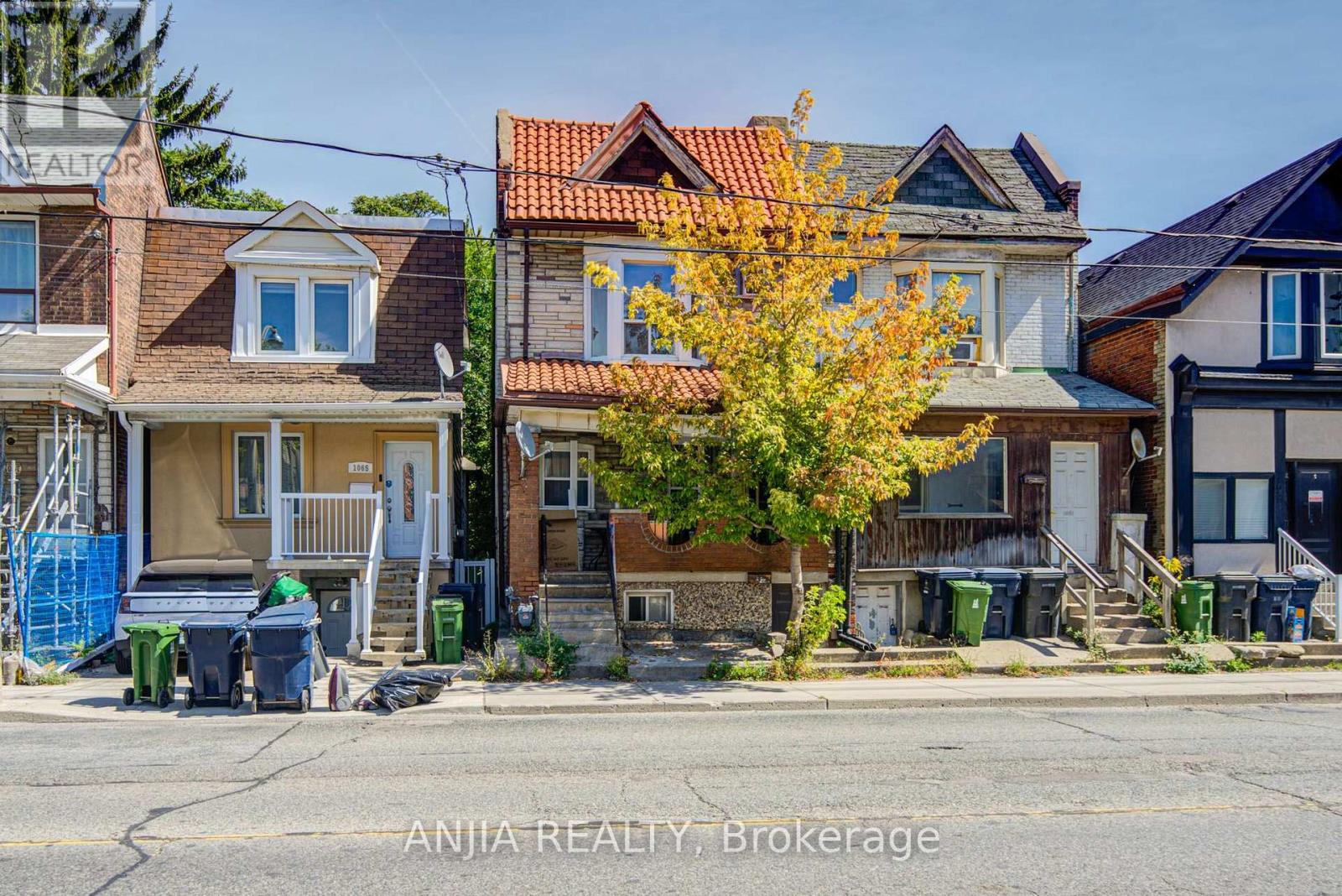 1063 DUFFERIN STREET - 1