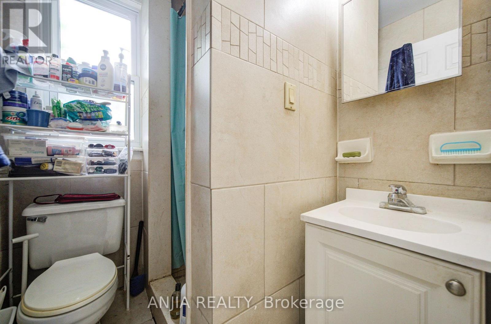1063 DUFFERIN STREET - 3