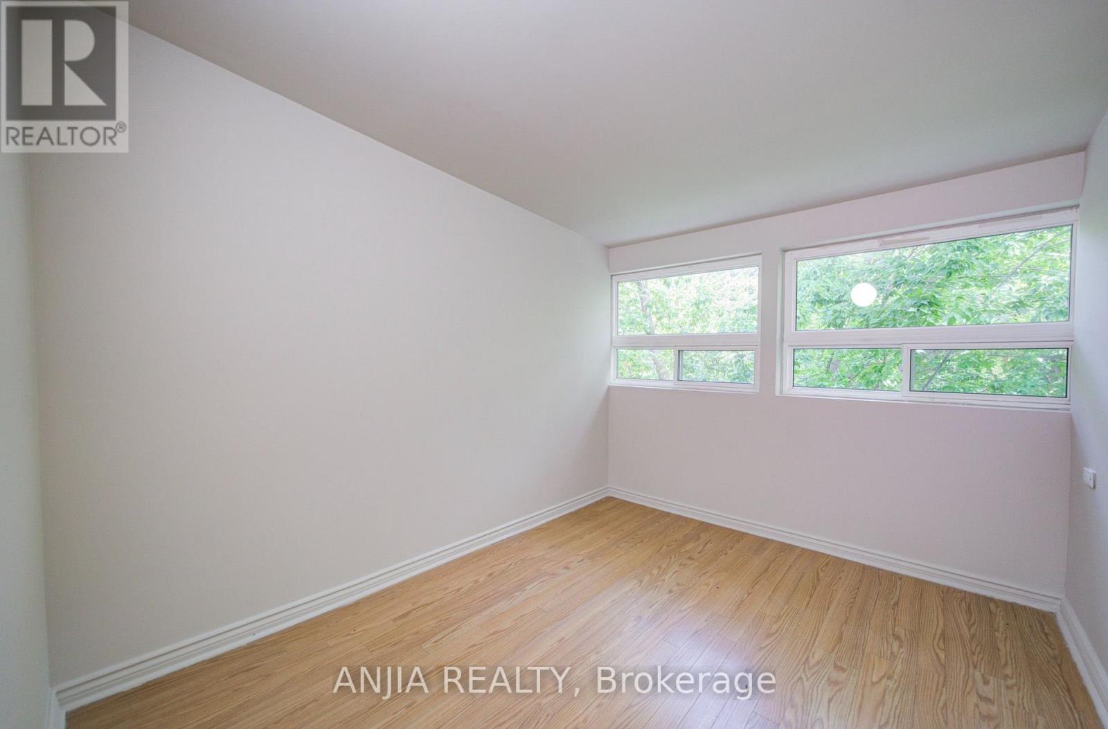 1063 DUFFERIN STREET - 6