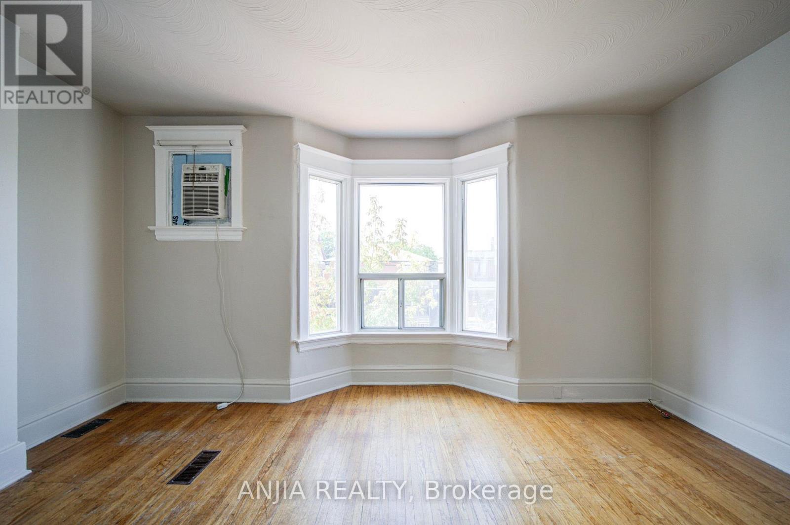 1063 DUFFERIN STREET - 8