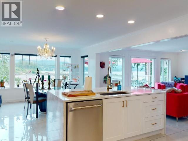2108 MAHOOD ROAD, Powell River