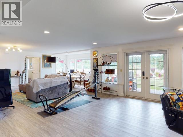 2108 MAHOOD ROAD, Powell River